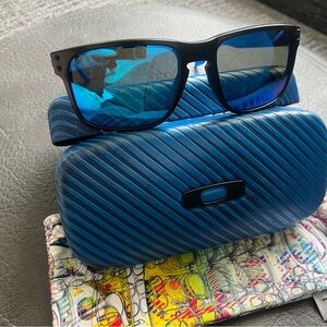 Men’s Oakley Holbrooks prizm lenses